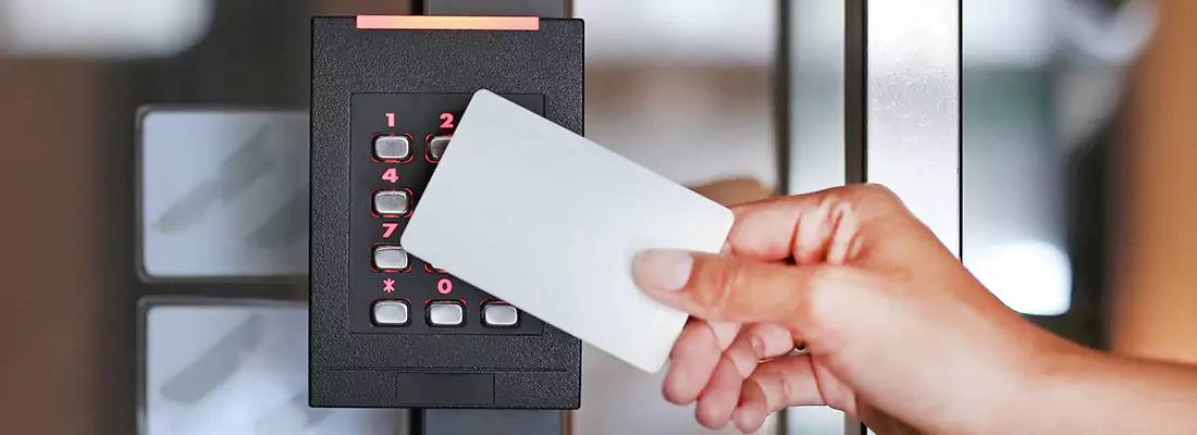 Benefits of Card Lock Readers for Properties in The Crossings, FL